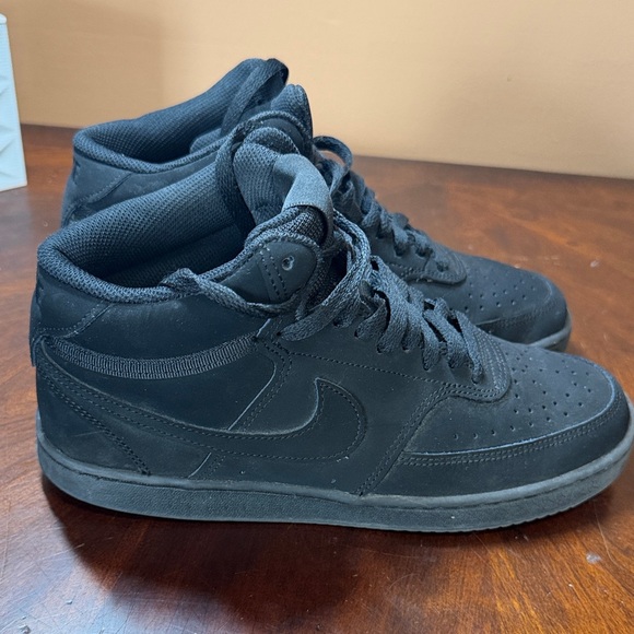 Nike Men's Black High-Top Sneakers - Picture 5 of 9